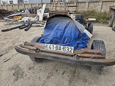 ofroad: Uaz masini tam yigilmis ela veziyyetdetek ustunun kuzasi yoxdu — 1
