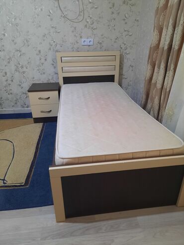 Ev üçün digər mebel: İşlənmiş, Təknəfərlik çarpayı, Bazasız, Matras ilə, Siyirməsiz