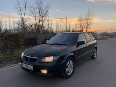 Mazda: Mazda 323: 2003 г., 1.6 л, Механика, Бензин, Хэтчбэк — 3