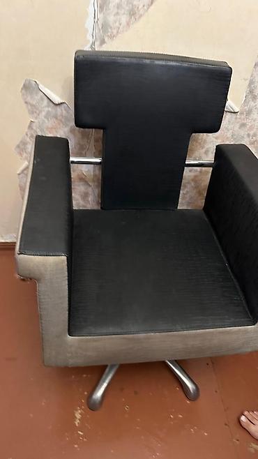Salon, tibbi mebel: İşlənmiş, Saç kəsimi kreslosu — 4