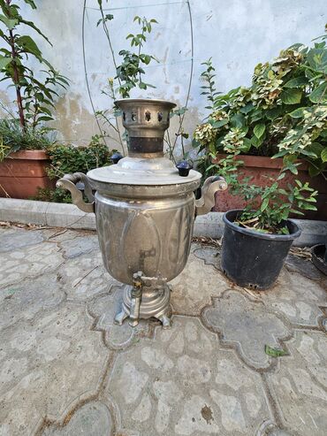 Audi: Od Samovar, 5 l