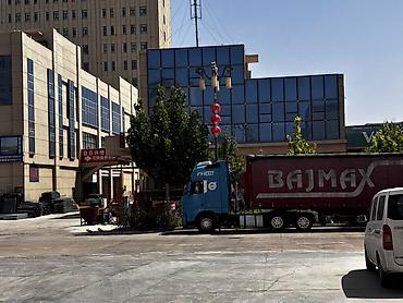 ленивец на вольво: Тягач, Volvo, 2004 г., Тентованный — 1