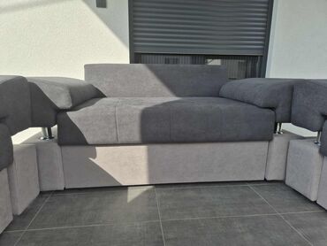 Ugaone garniture: 08. Dvosed i 2 fotelje odmah dostupni 
Cena 520e — 9