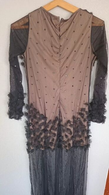 Gündəlik donlar: По 15 манат каждое — 12