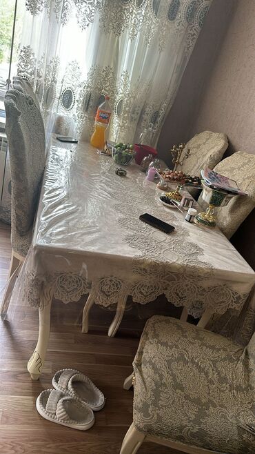 masa dəsti işlənmiş: Qonaq otağı üçün, İşlənmiş, Açılmayan, Dördbucaq masa, 6 stul, Azərbaycan