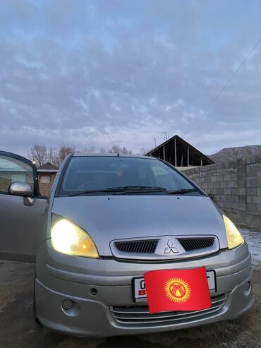 естима 3: Mitsubishi Colt: 2003 г., 1.3 л, Автомат, Бензин, Хэтчбэк