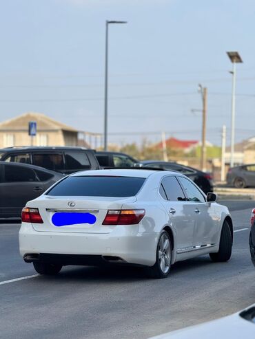 Lexus: Lexus LS: 4.6 l | 2009 il Sedan — 4