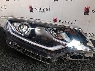 Передние фары: Передняя правая фара Б/у, Оригинал — 8