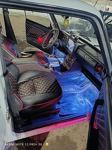 turbo az priora furqon: Lada 2107, ağ rəng, sedan. Xüsusiyyətlər və təchizat: - Salon: qara — 1