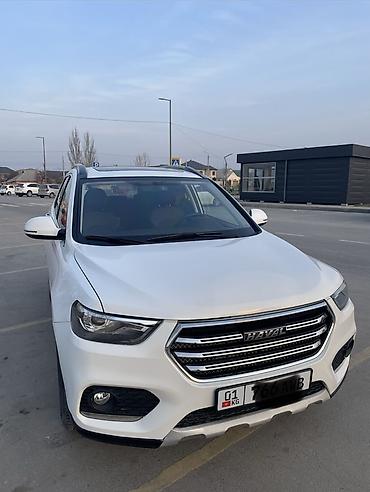 Другие автомобили: Haval H6, белый кроссовер Основные характеристики: - Бензиновый — 3