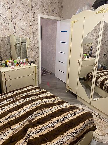 memar ecemi kiraye ev: *BAKI, BİNƏQƏDİ - MƏRKƏZƏ YAXIN, TƏCİLİ SATILIR!* *Qiymət: 34.000 AZN — 4
