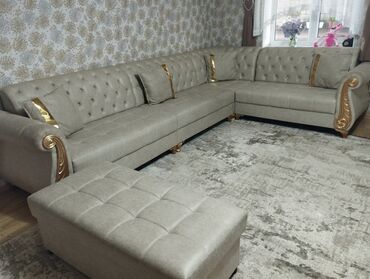 уголок мягкий мебель диван: Угловой диван, цвет - Бежевый, Б/у