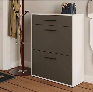 giris dolabi: Minimalist dizaynda ayaqqabı dolabı - İki rəngli korpus: ağ çərçivə — 1