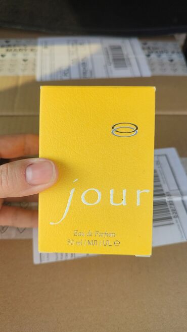 Парфюмерия: Духи Джорни Mary Kay в объеме 50 мл. Аромат представлен во флаконе — 2