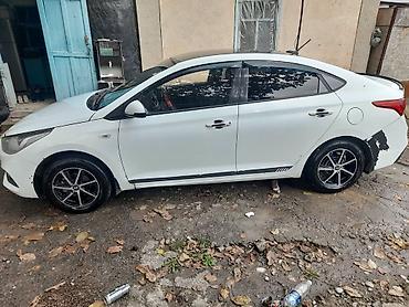 Продажа авто: Hyundai Solaris: 2017 г., 1.4 л, Автомат, Бензин, Седан — 3