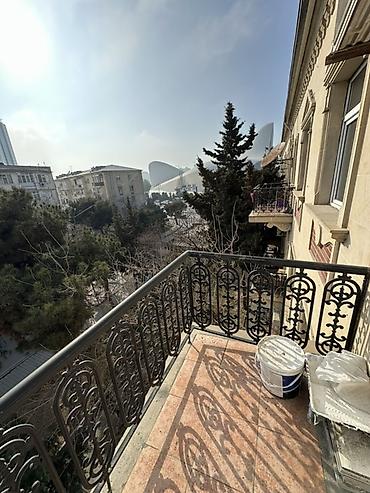 balkon masa: Mətbəx mebeli və texnika dəsti - Hündürüst divar boyunca — 3