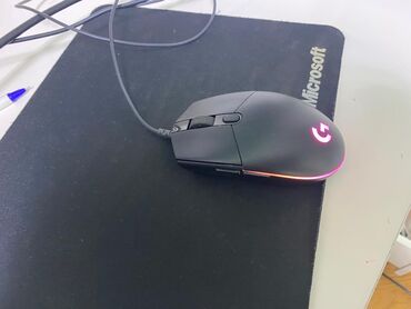 Masaüstü kompüterlər və iş stansiyaları: Komputer monitor ve aksesuarlar satillir 7 ay di almisam cox az — 10