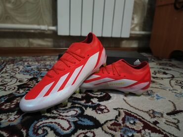 зальник для футбола: Adidas crazy fast толка 1 рас на девал 42 размер