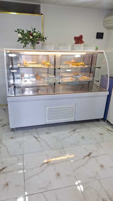 vitrin soyuducu balıq: Yeni kimidir 2 ay evvel teze halda alinib
