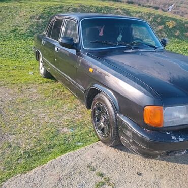 QAZ: QAZ Volga 3110, sedan, qara rəng. - Kuzov: klassik Volga dizaynı, 4 — 5