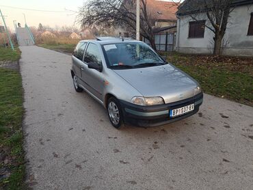 Fiat: Fiat Punto: 1.2 l | 1999 г. 200000 km Hečbek na lalafo.rs — 8 Fiat: Fiat Punto: 1.2 l | 1999 г. 200000 km Hečbek — 8