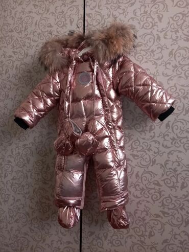 детские зимние куртки с мехом: Продаю новый комбинезон очень тёплый р.р не подошёл р.р 74 на годика