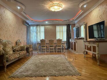 Новостройка: 4 комнаты, Новостройка, м. Хатаи, 132 м²