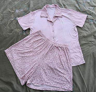 Qadın pijama dəsti - 2 hissəli: qısaqol köynək + şort - Rəng: açıq