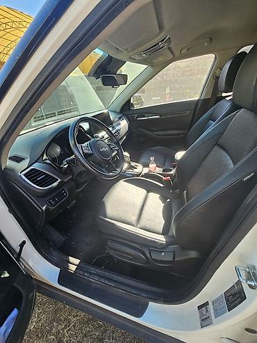 3 67: Kia Seltos: 2021 г., 1.6 л, Автомат, Бензин, Кроссовер — 4