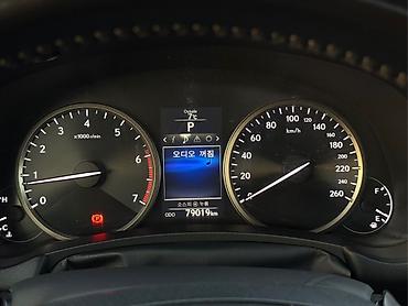 Lexus: Lexus NX: 2017 г., 2 л, Автомат, Бензин, Кроссовер — 17