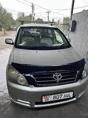 Toyota: Toyota Ipsum: 2001 г., 2.4 л, Автомат, Бензин, Вэн/Минивэн — 4