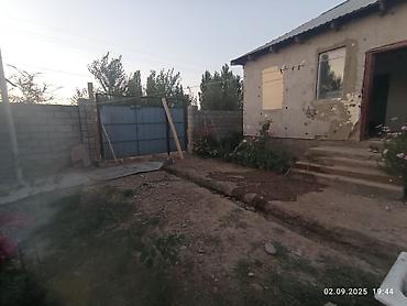 Продажа коттеджей и домов: Продаётся или меняется дом в селе Мээнеткече, город Токмок. Дом тёплый — 7