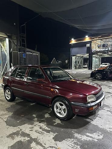 Volkswagen: Volkswagen Golf: 1992 г., 1.8 л, Механика, Бензин, Хэтчбэк — 2