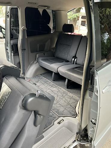 вокси ноах: Toyota Noah: 2002 г., 2 л, Автомат, Бензин, Минивэн — 8