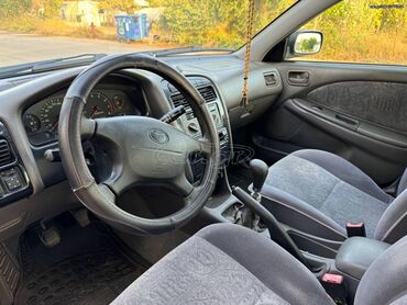 Toyota: Toyota Avensis: 1.6 l. | 1999 έ. Λιμουζίνα — 4