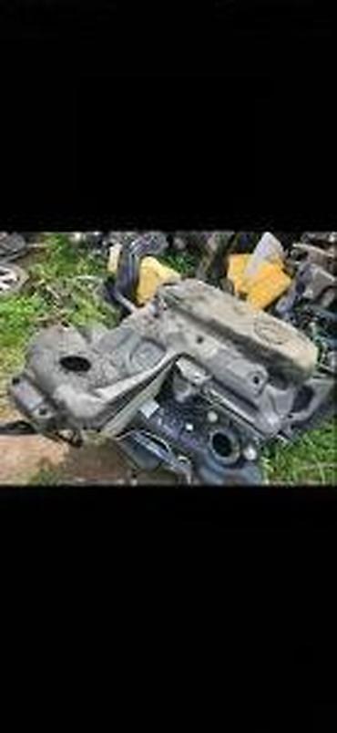bobina engleski: AUDI A6 8 REZERVOAR 4G0201021CS | audi vw delovi ALTINA ZEMUN — 1