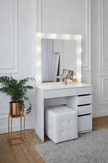 standing mirror: Туалетный столик, Новый, Со шкафом, цвет - Белый, ЛДСП — 1