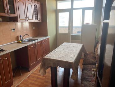 Uzunmüddətli kirayə mənzillər: Salam Oglan otaq yoldasi axtarilir ev mermar ecemide yerlesir evin her -da lalafo.az — 3 Uzunmüddətli kirayə mənzillər: Salam Oglan otaq yoldasi axtarilir ev mermar ecemide yerlesir evin her — 3