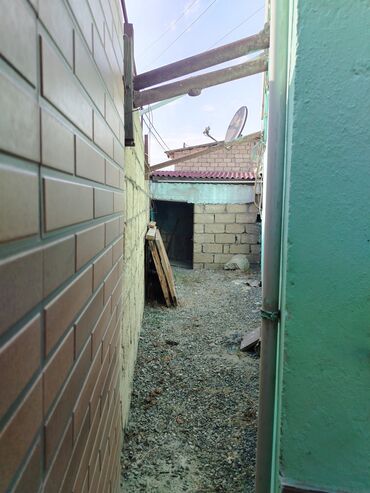 Köhnə tikili: 2 otaqlı ev interyeri - Geniş və işıqlı otaqlar: Hündür tavan, böyük — 14