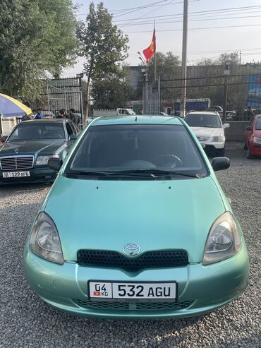 Toyota: Toyota Yaris: 1999 г., 1 л, Механика, Бензин, Хэтчбэк