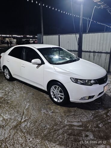фольксваген поло 1: Kia Cerato: 1.6 l | 2012 il Sedan