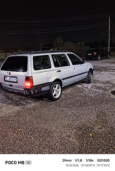 spark 2021: Volkswagen Golf: 1993 г., 1.8 л, Механика, Бензин, Универсал — 3