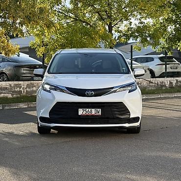 100: Toyota Sienna: 2021 г., 2.5 л, Вариатор, Гибрид, Минивэн — 1