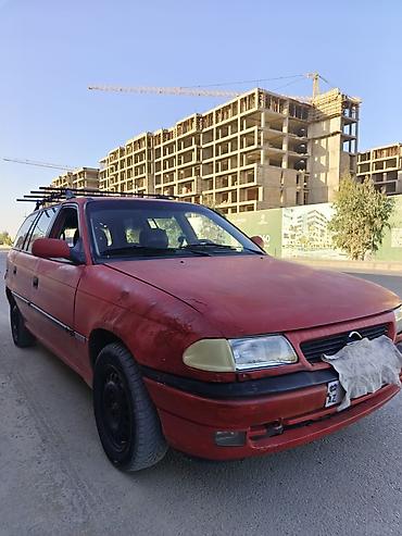 opel 1996: Opel Astra: 1.6 l | 1996 il 271000 km Universal — 9