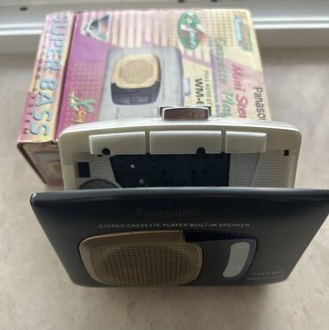 IPod və MP3 pleyerlər: MP3 player satılır.Qutusu var.Üstündə 2 kaset verilir.Baterka ilə