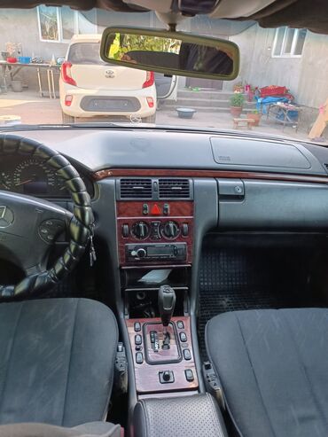 Mercedes-Benz: Mercedes-Benz E-Class: 2001 г., 2.9 л, Автомат, Дизель, Универсал — 10