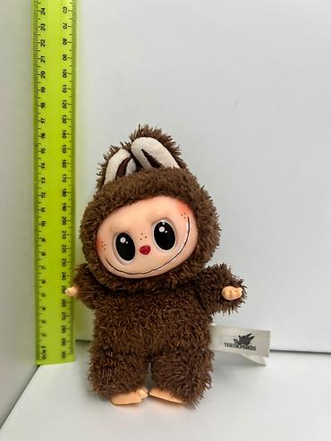 Yumşaq oyuncaqlar: Labubu kolleksiyası: 22 ədəd adi boy labubu 1 ədəd orta boy labubu 1 — 9