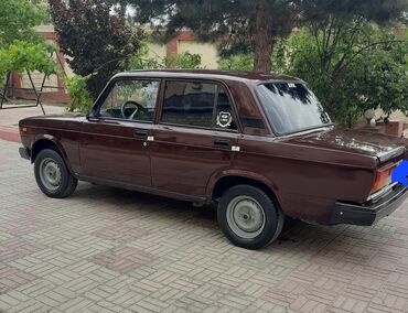 rustavi masin bazari 2022: VAZ (LADA) 2107: 1.6 l | 2005 il 1422 km Sedan