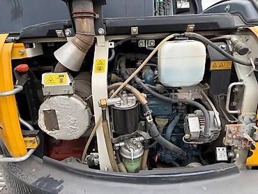 Экскаваторы: Экскаватор, Гусеничный — 8