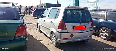 автомобил хонда: Daihatsu YRV: 2003 г., 1.3 л, Механика, Бензин — 1